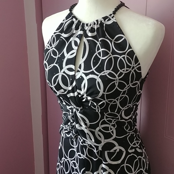 NUAVA Black and White dress - Picture 2 of 8